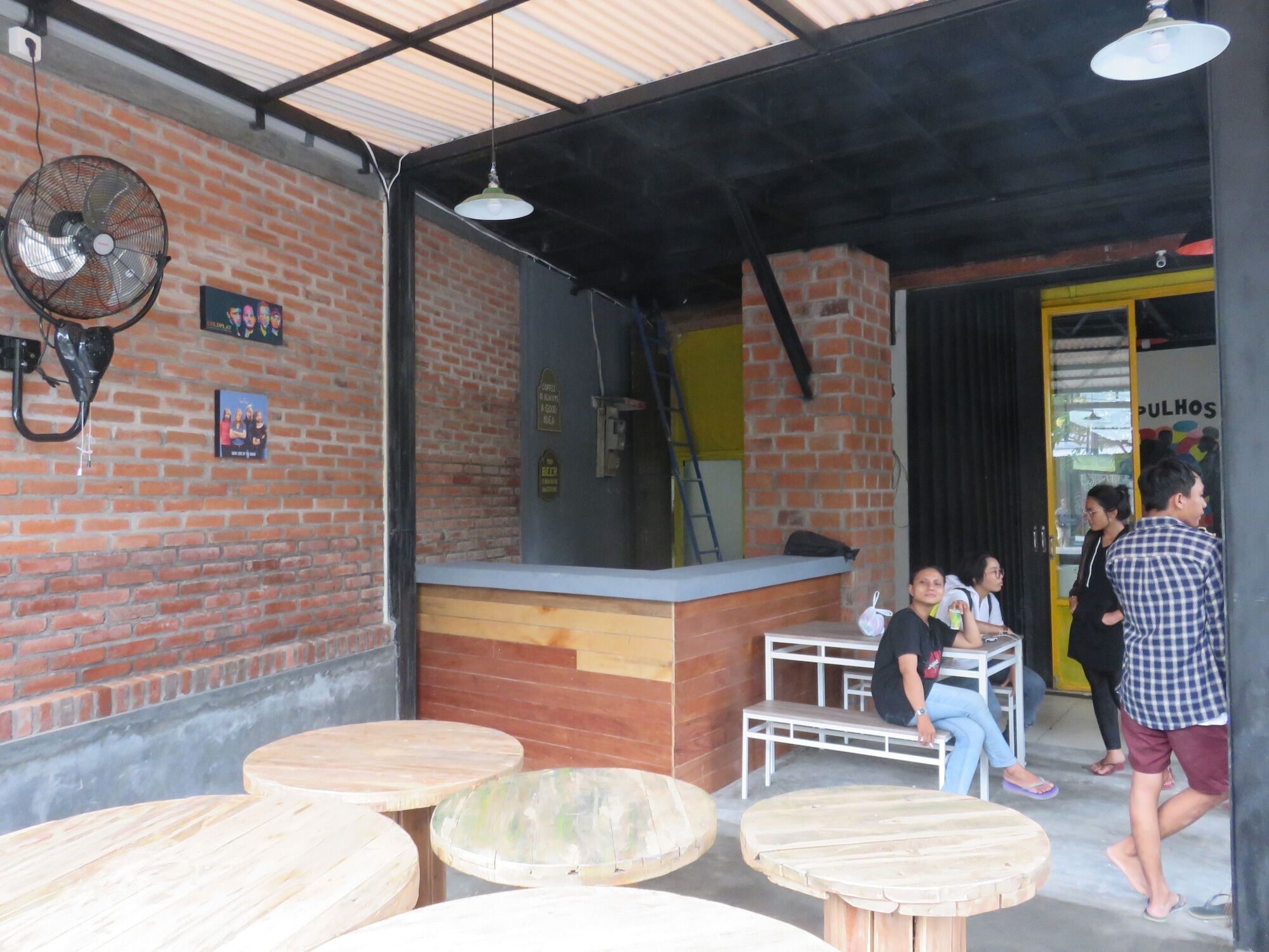 Kumpul Hostel Kuta Legian Eksteriør bilde