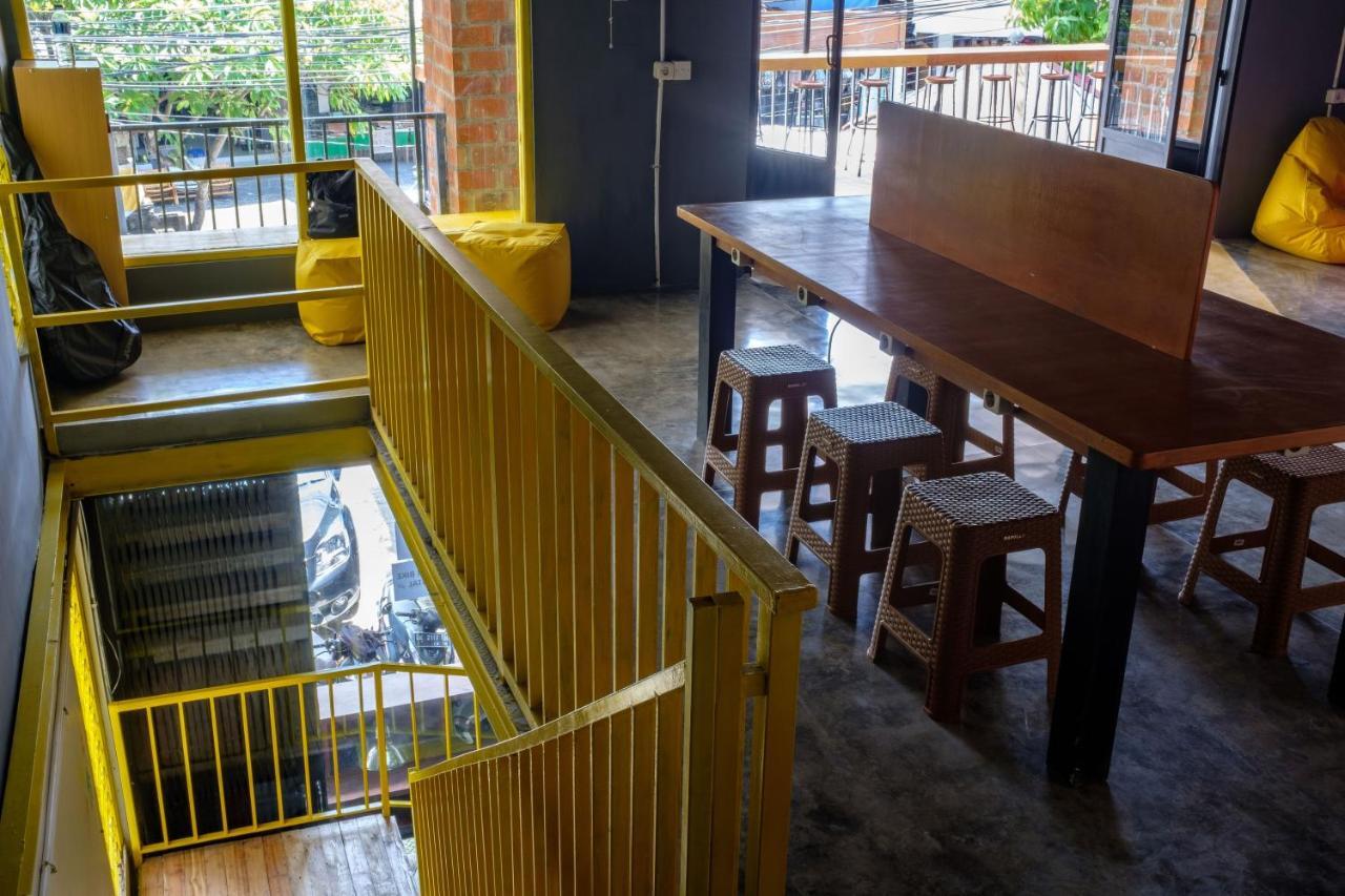 Kumpul Hostel Kuta Legian Eksteriør bilde