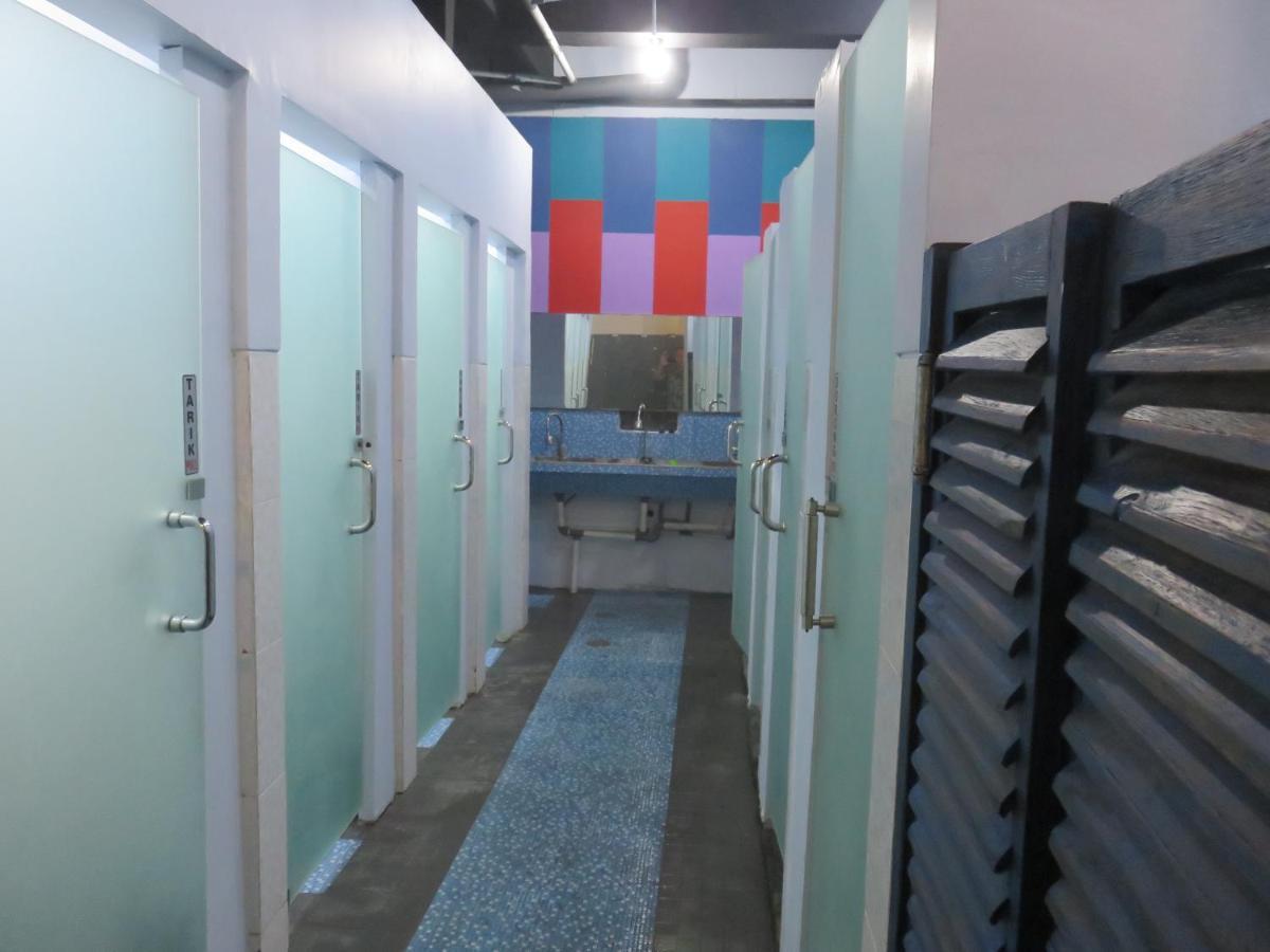 Kumpul Hostel Kuta Legian Eksteriør bilde