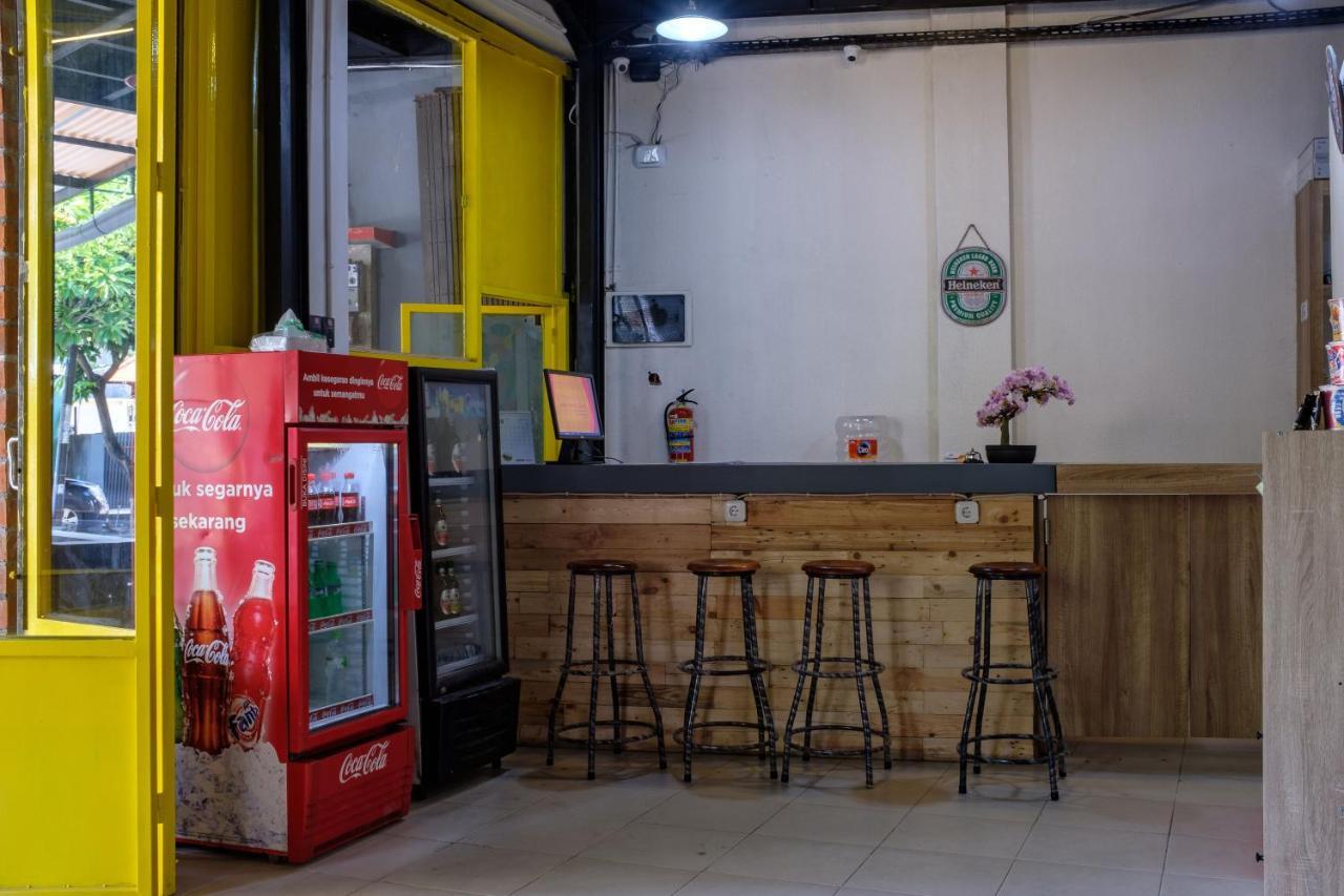 Kumpul Hostel Kuta Legian Eksteriør bilde